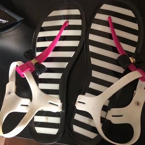 Kate spade t strap sandals